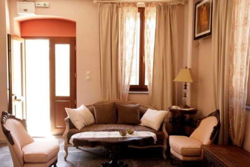 Traditional Hotel Ianthe Vessa ภายนอก รูปภาพ